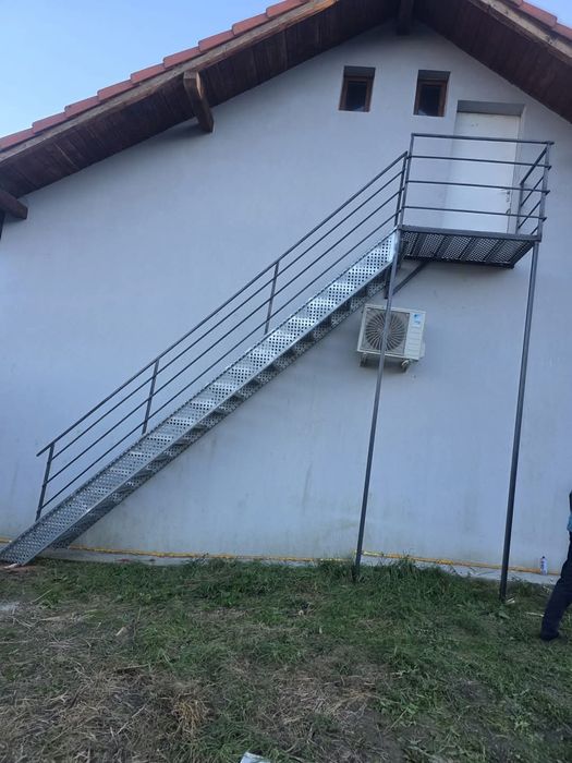 Scării zincate profesionale