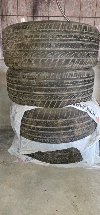 Продам шины 255/50/19