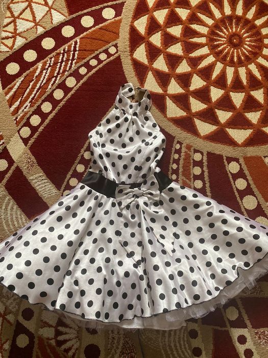 продам два платья