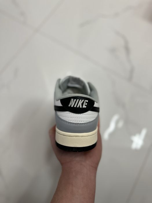 Nike Dunk Low "Light Smoke Grey"