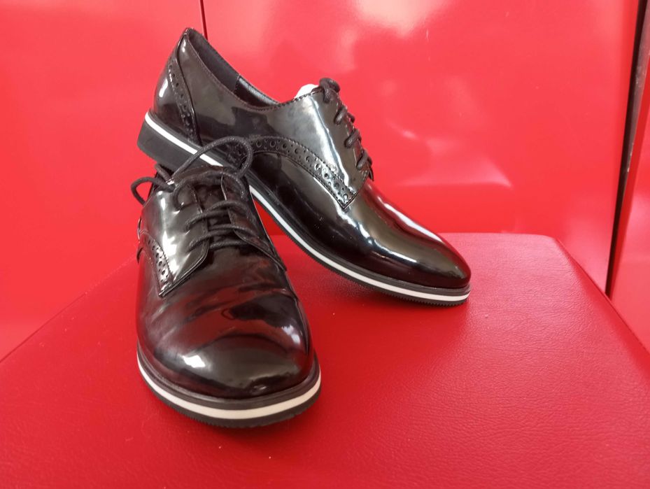 Елегантни обувки