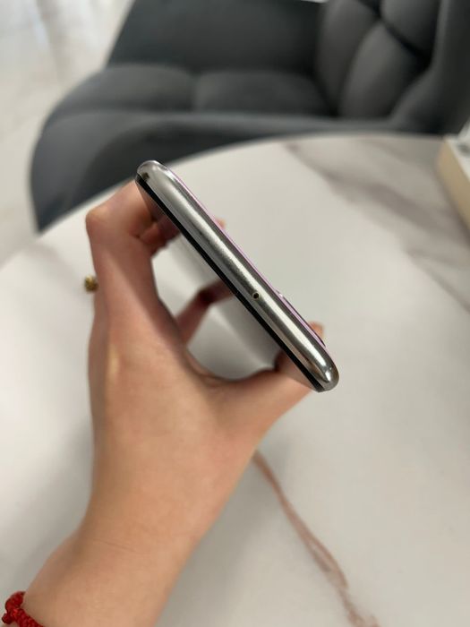 Vând Huawei p40 lite 128GB