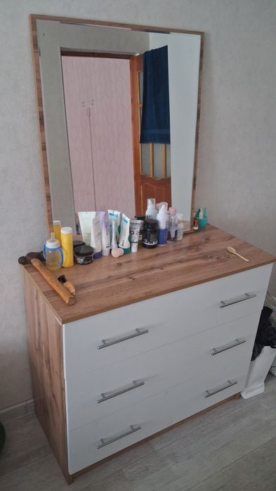 Спальни гарнитуры