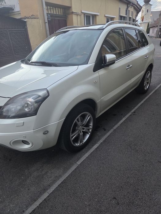 RENAULT Koleos
