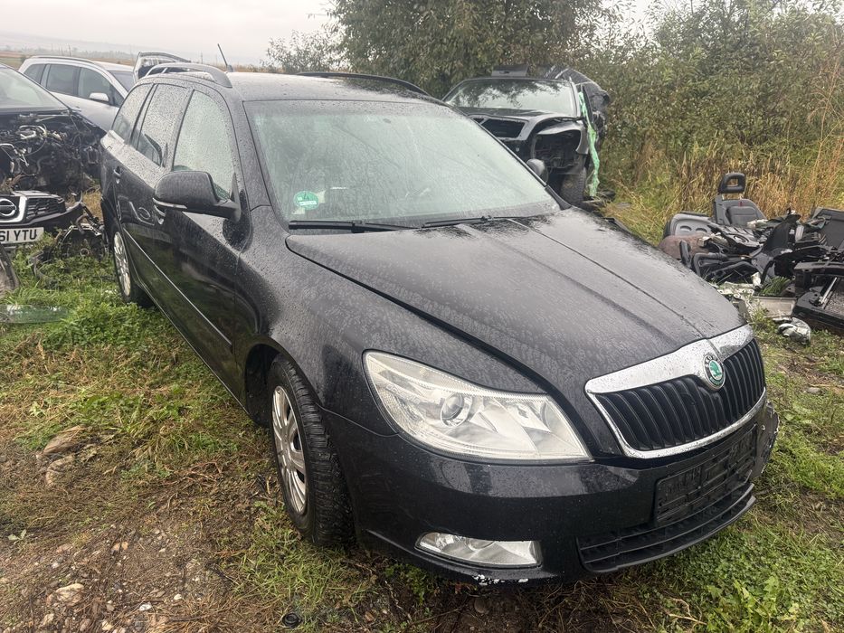 Piese skoda octavia 2 facelift negru