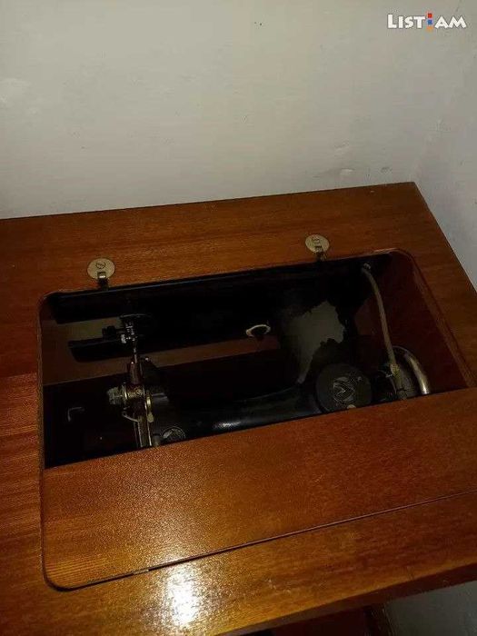 Швейная машина "Подольск" и Оверлок!