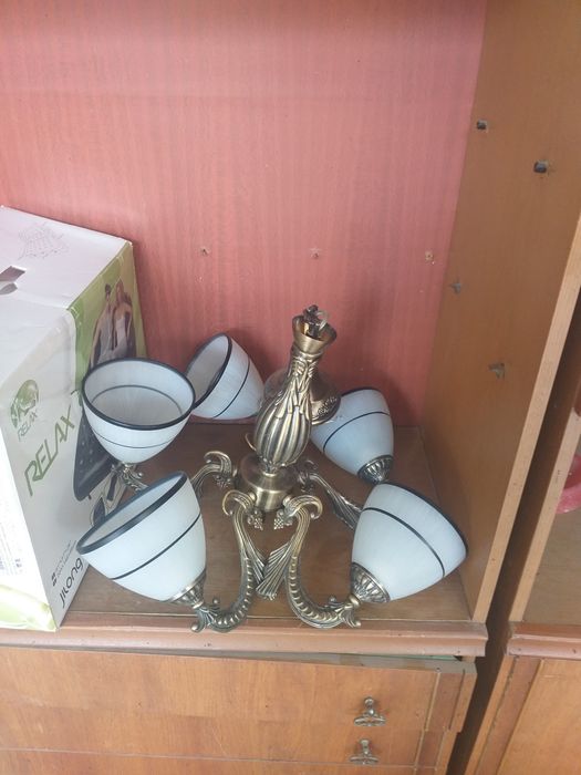 Люстралар, 4 түрі бар