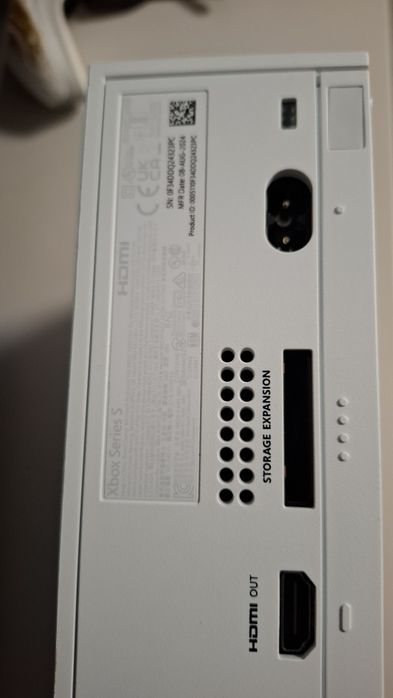 Vand xbox seria S ca nou varianta digitala