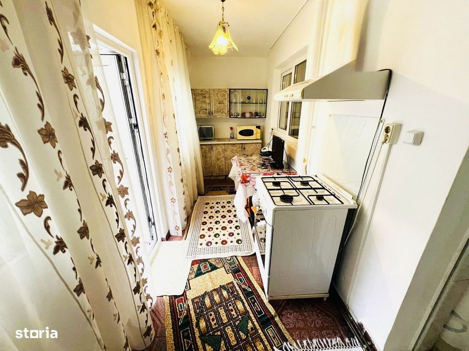 Apartamentcu gradina 2 camere. zona Gradinari in spate la Iulius Mall