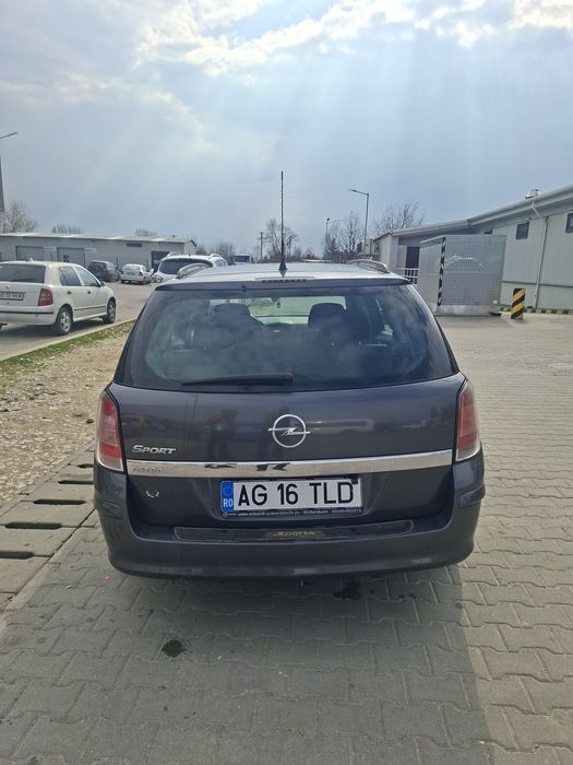 Vând Opel astra H