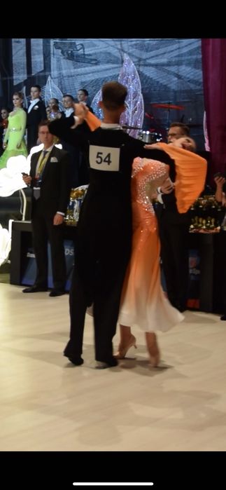 Рокля за стандартни танци