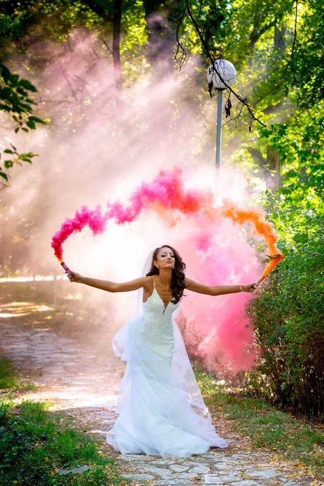 Сватбена бяла рокля + шлейф и воал