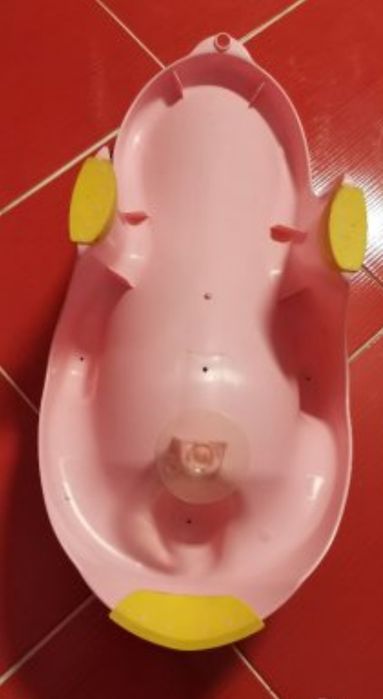 Корито детско със стойка и стойка за къпане