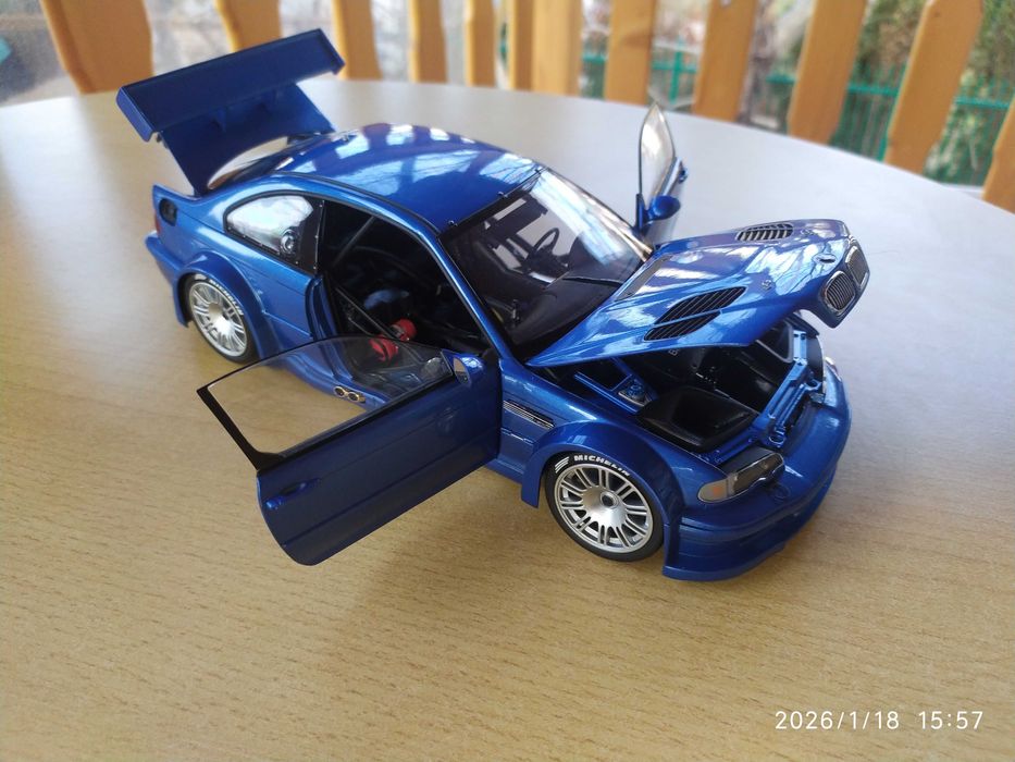 1:18 Метален модел на BMW M3 GTR Street Version Е46 - Minichamps