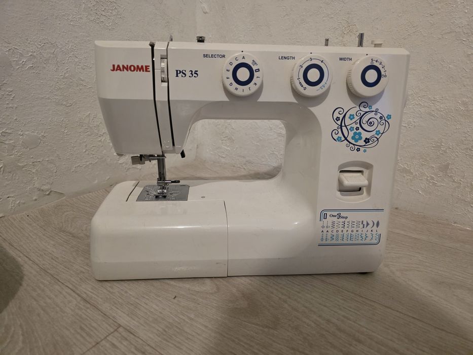 Швейная машинка Janome