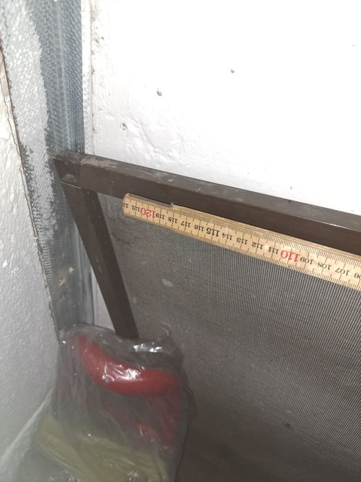 Plasa tantari pt geam termopan