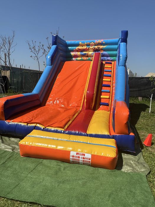 Topogan/ tobogan gonflabil de inchiriat, locuri de joaca