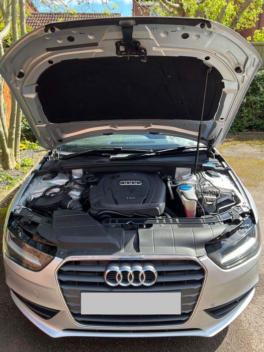 Dezmembrez Audi A4 B 8.5 facelift 2.0 tdi 136 cp CJCB