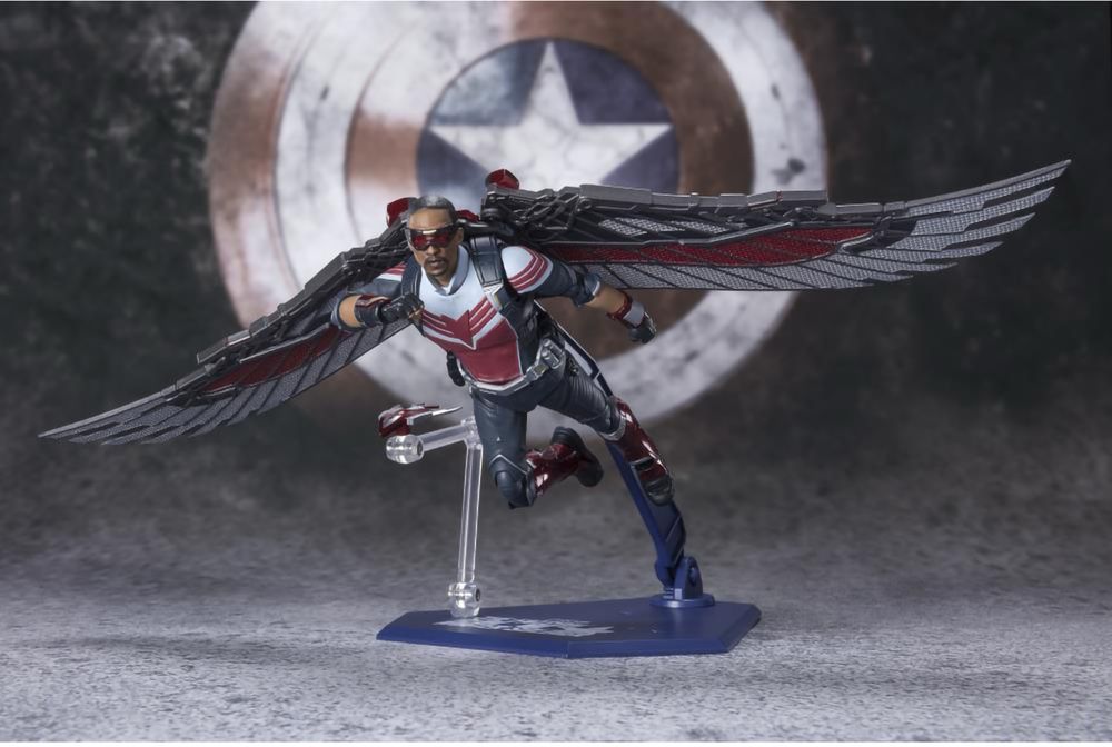 THE FALCON Bandai figure marvel