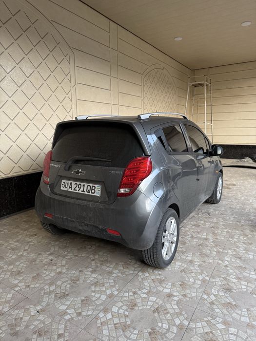 Chevrolet Spark 2017 2 poz