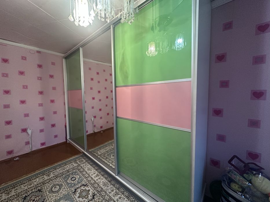 Шкаф купе с зеркалом