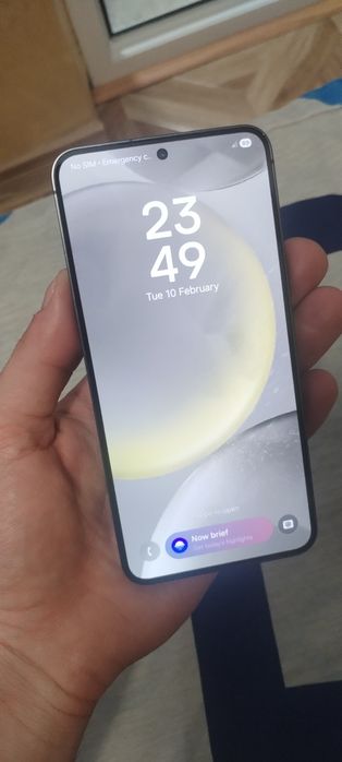 Samsung S24 impecabil ca nou