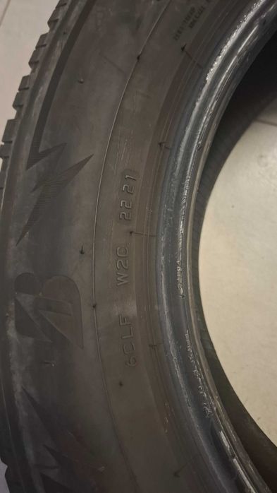 2бр. зимни гуми Bridgestone blizzak 215 65 17