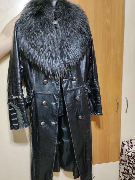 Шуба мутон,плащ кожаный