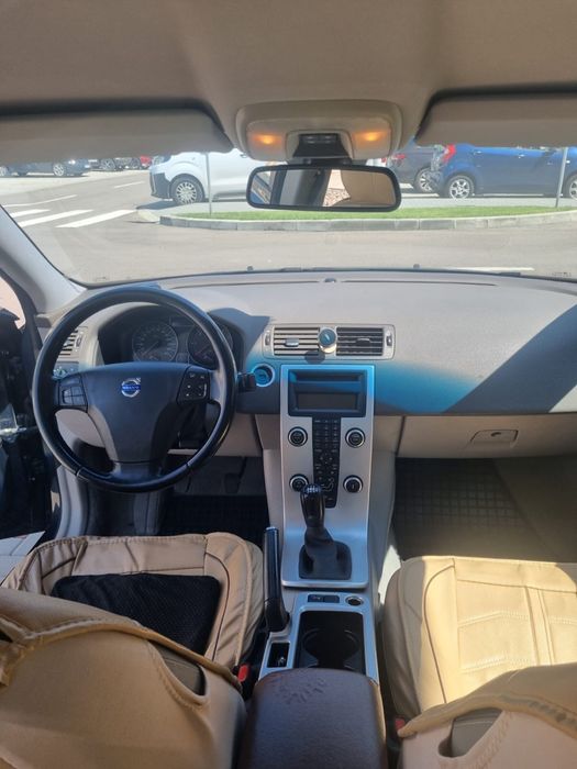 VOLVO S40 2011 — imagine 3