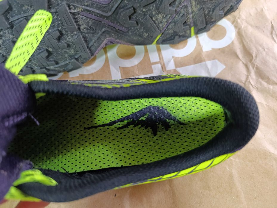 ''Asics Gel-FujiLyte''оригинални маратонки 40 номер