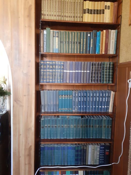 Продам  многотомники