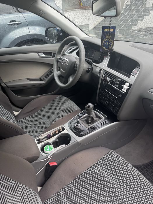 Audi A4 B8 s line pret negociabil