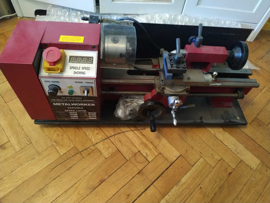 Малък струг часовникарски MetalWorker