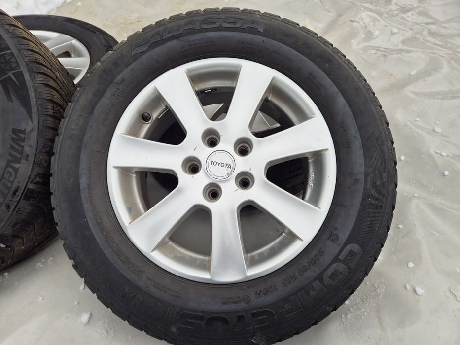 Vând anvelope cu jante