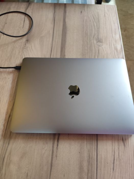Macbook pro m1 13 16 gb 512 HDD