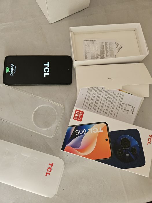 Два броя TCL 605  чисто нови