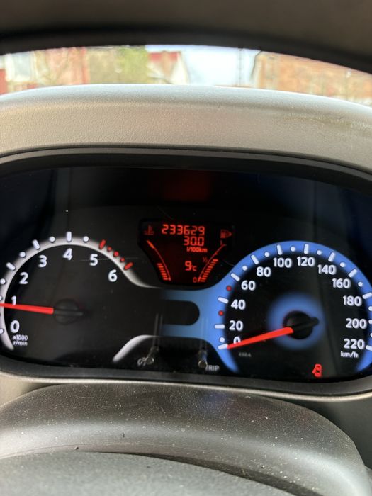 Nissan Cube 2011