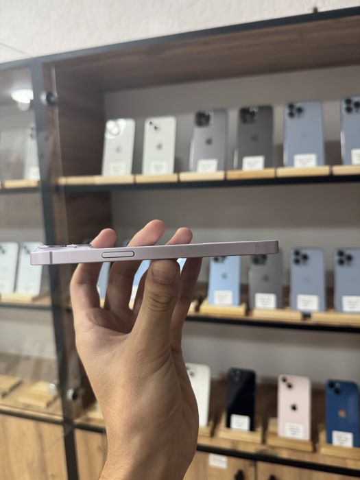 iPhone 14