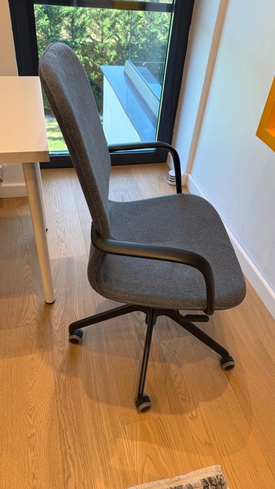 Vand scaun birou model LANGFJALL, IKEA