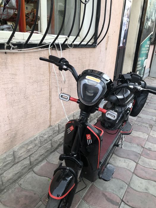 Ск8 скутер продам