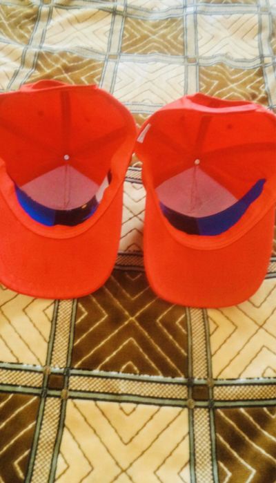 Новые две кепки