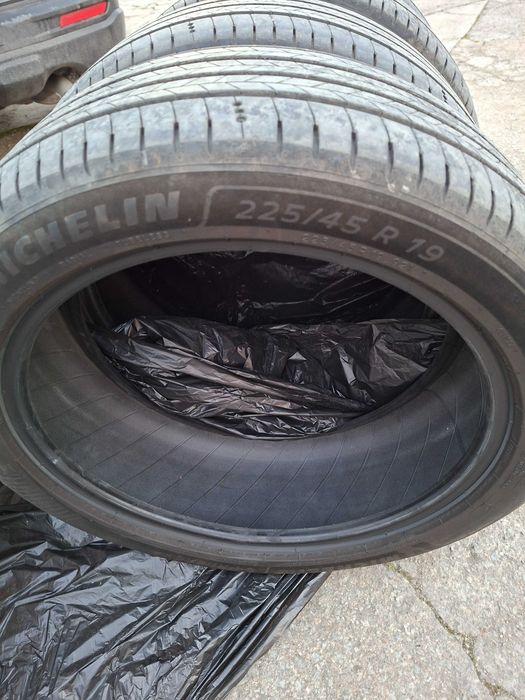 Летни гуми Мишелин 225/45/19