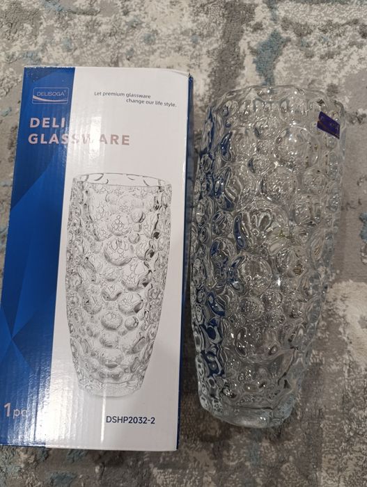 Продам вазу для цветов