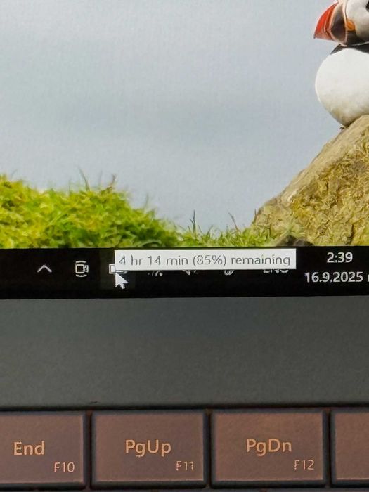 Microsoft Surface Pro 3 i3-4020Y/4RAM/64SSD/Intel HD/2K QHD Touch