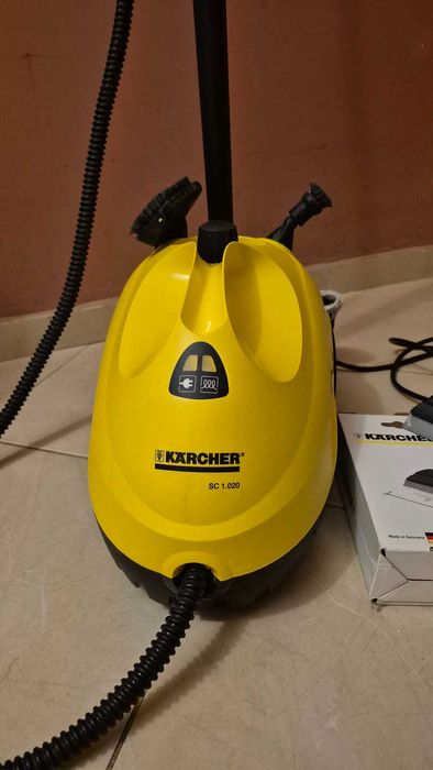 Парочистачка Karcher с аксесоари за прозорци и нови микрофибърни кърпи