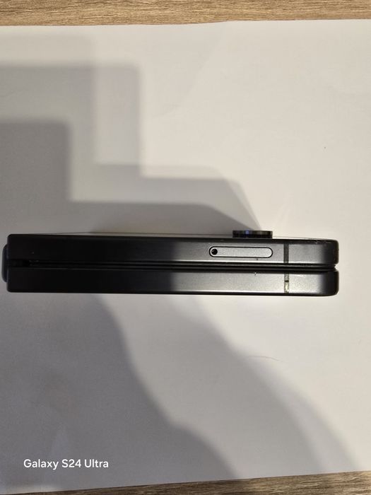 Samsung Galaxy Z Flip 7