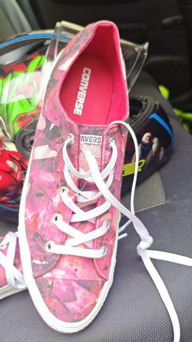 Чисто нови кецове Converse