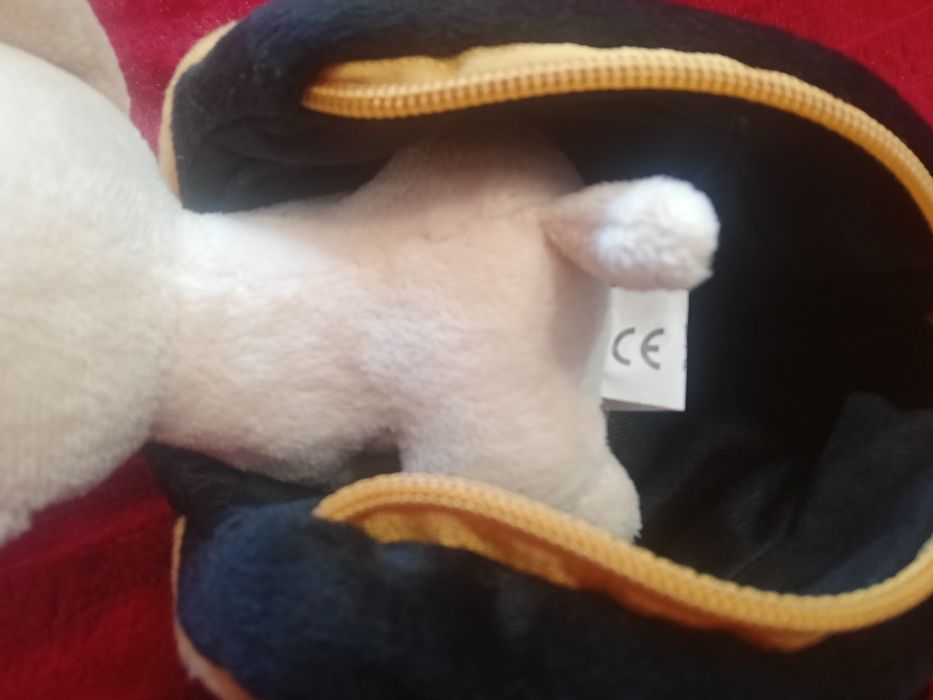 Адидас-чанта с кученце