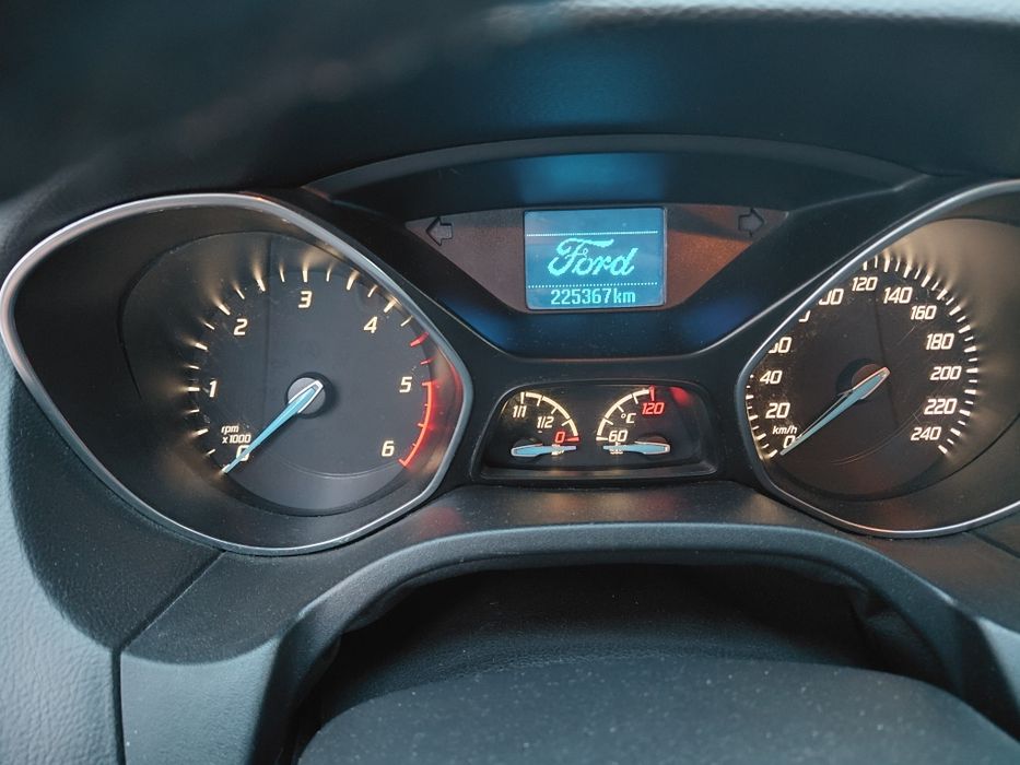 Vînd Ford focus , inmatriculat, an 2013 diesel