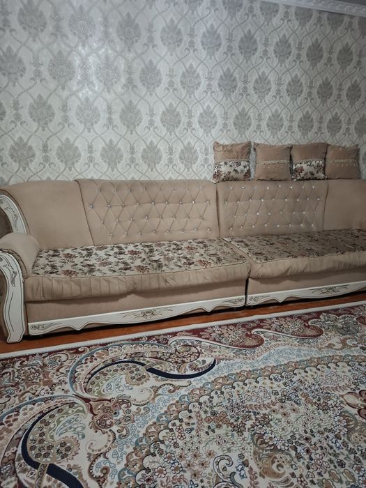 Срочно продам диван